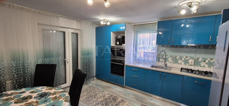 Casă individuală cu 7 camere cu Canalizare în Apahida