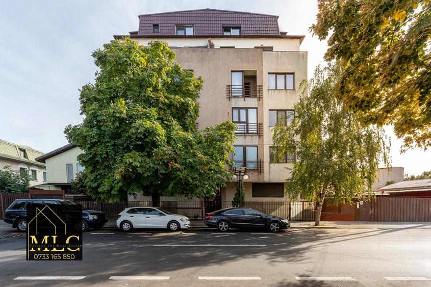 Apartament cu 4 camere decomandat, mobilat în Dămăroaia