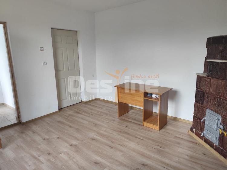 Casă individuală cu 2 camere cu Teren 250 Mp în Central