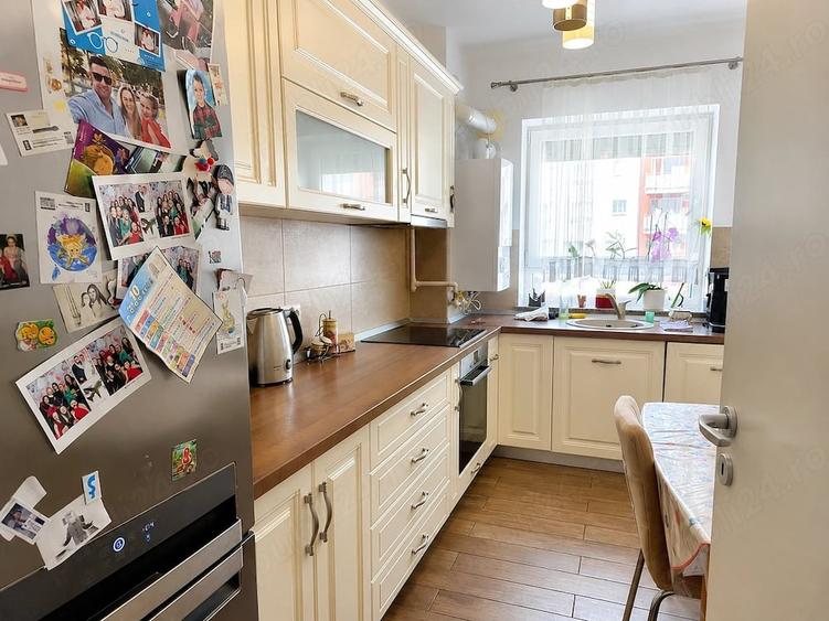 Apartament cu 2 camere decomandat în Central