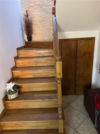 Casă individuală cu 4 camere cu Teren 330 Mp în Central