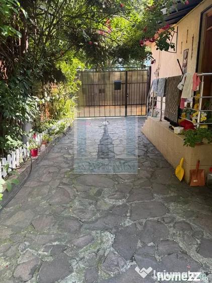 Casă cu 3 camere cu Teren 300 Mp în Bartolomeu