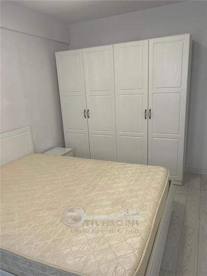 Apartament cu 3 camere semidecomandat, mobilat în Cug