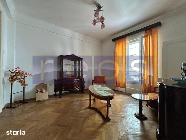 Apartament cu 4 camere decomandat în Eminescu