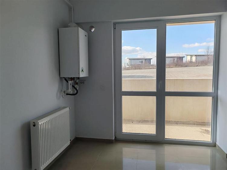 Apartament cu 3 camere decomandat în Valea Lupului