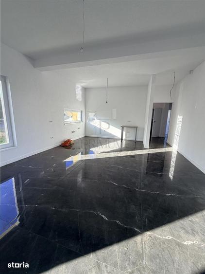 Casă cu 3 camere cu Teren 480 Mp în Moșnița Nouă