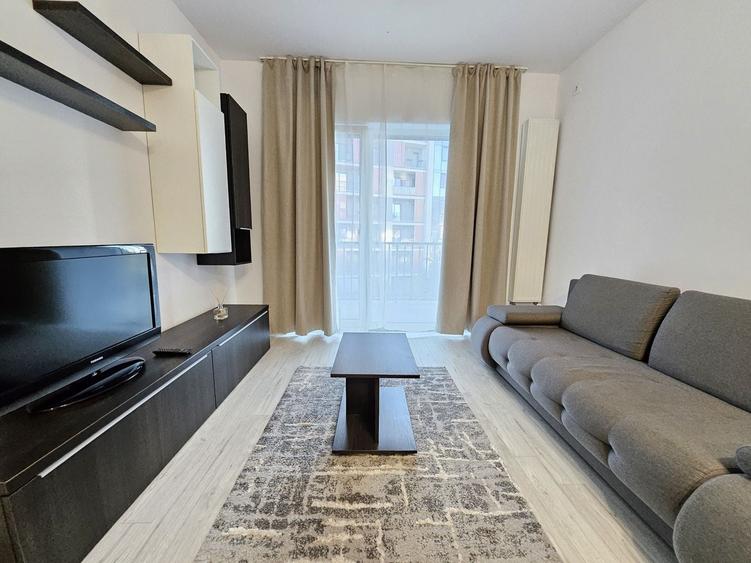 Apartament cu 2 camere semidecomandat, mobilat în Bună Ziua