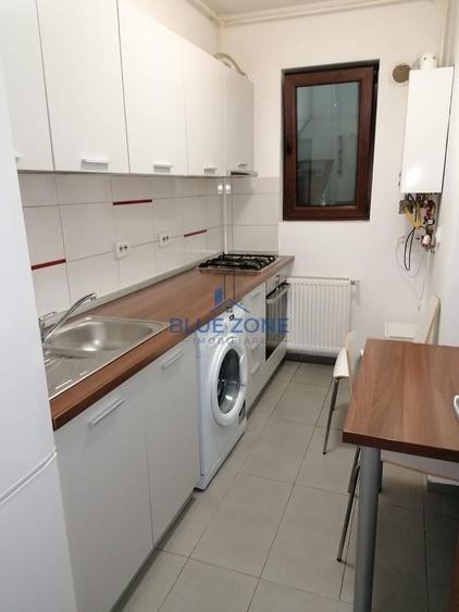 Apartament cu 3 camere decomandat în Calea Călărașilor