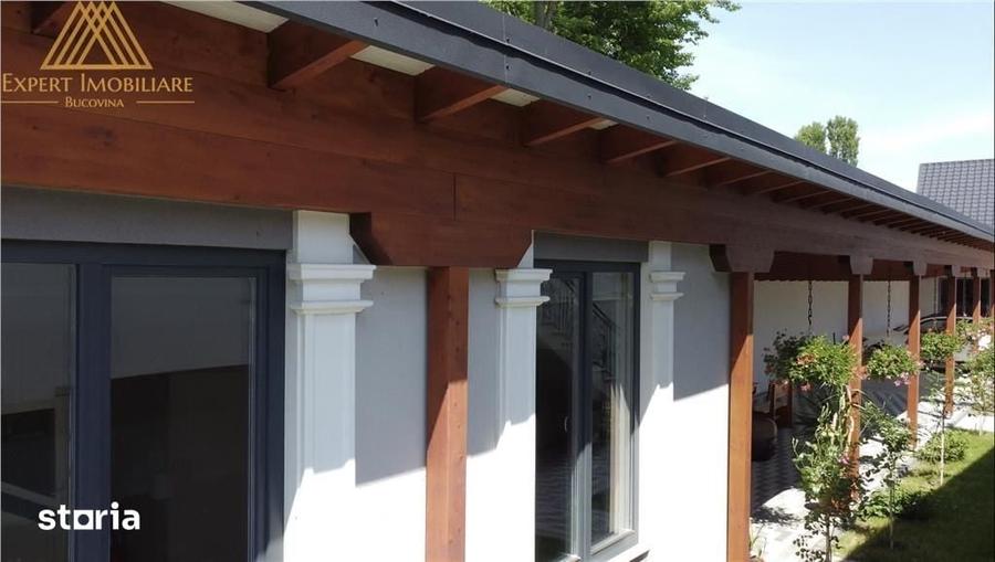 Casă cu 6 camere cu Teren 850 Mp în Central