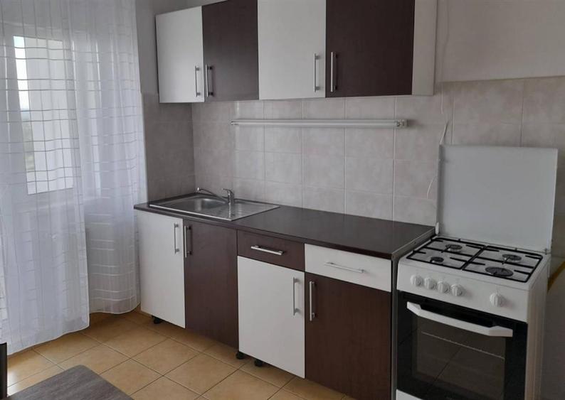 Apartament cu 2 camere decomandat în Zorilor