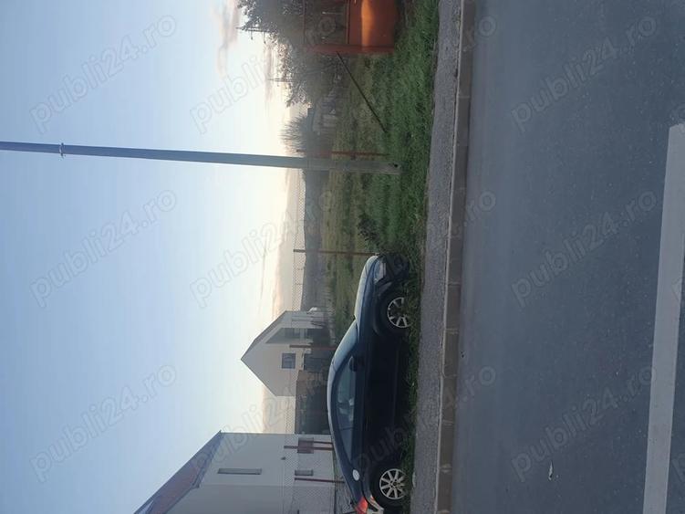 Teren de 2400 mp, în Tineretului