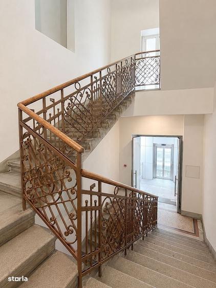 Spațiu comercial, de 45 mp, în P-ța Unirii