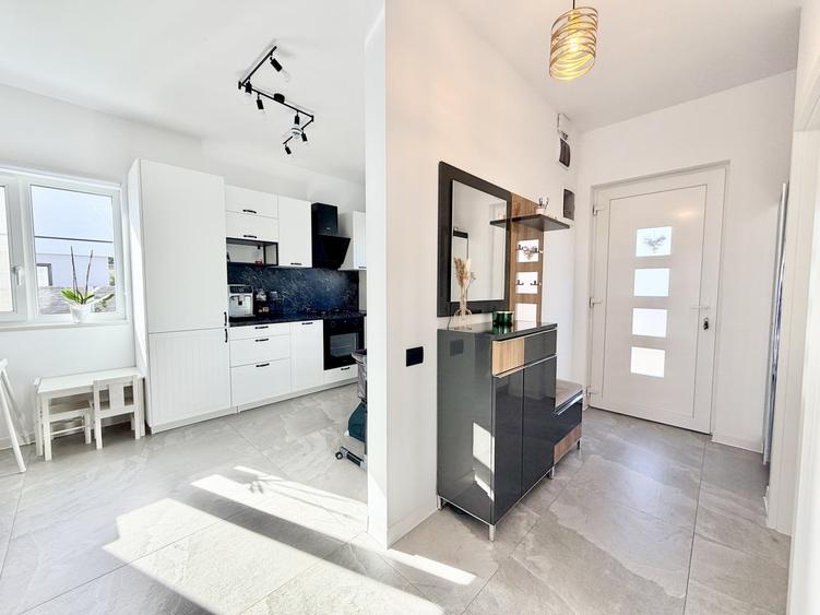 Duplex cu 4 camere cu Teren 273 Mp în Moșnița Nouă
