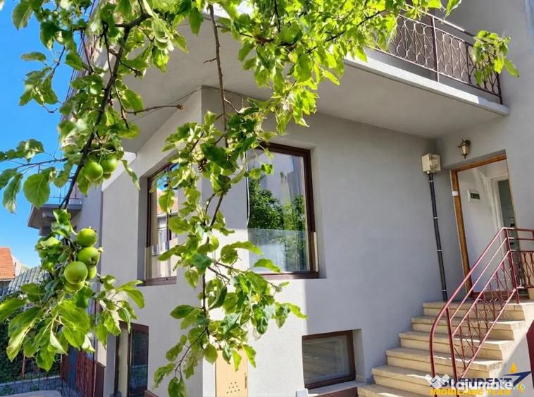 Casă cu 4 camere cu Teren 500 Mp în Centrul Istoric