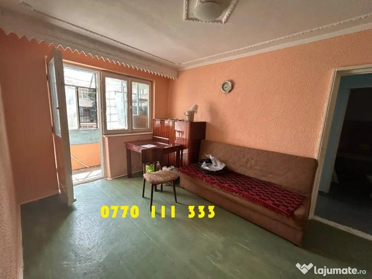 Apartament cu 2 camere decomandat în Viziru 1