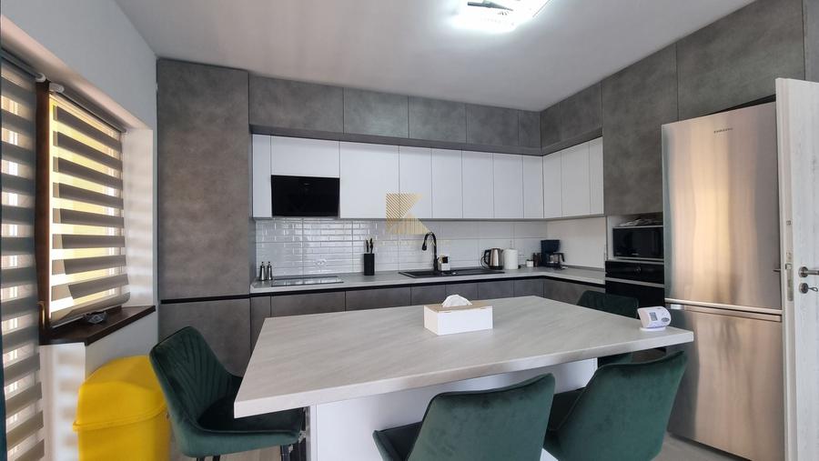 Apartament cu 2 camere decomandat în Cristian