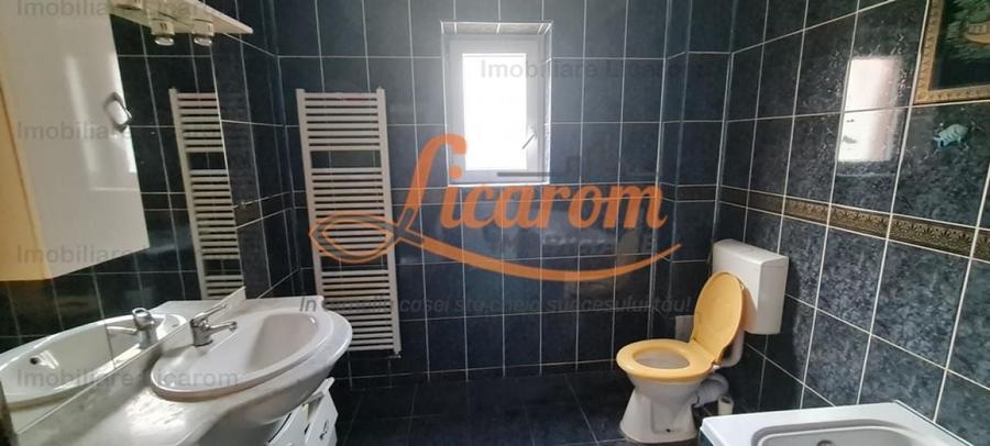 Casă individuală cu 6 camere semidecomandat cu Canalizare în Astra