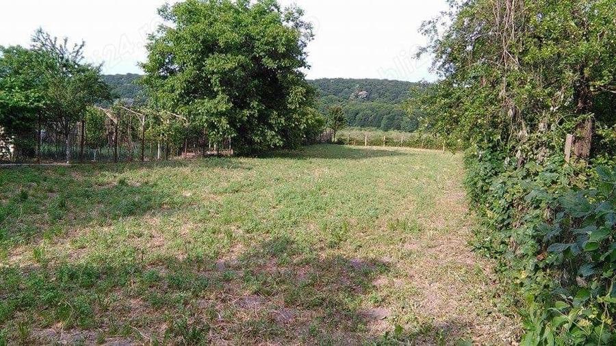 Teren de 1127 mp, în Ghirdoveni