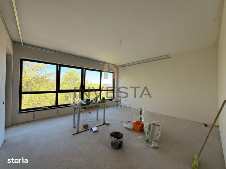 Apartament cu 3 camere semidecomandat în Andrei Mureșanu