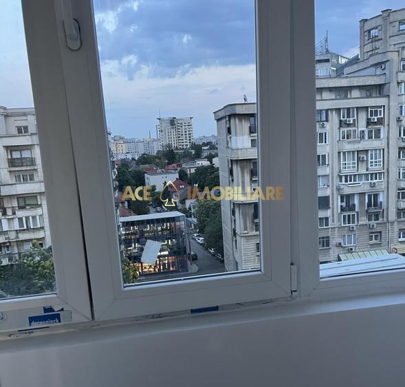 Apartament cu 2 camere decomandat, mobilat în Decebal