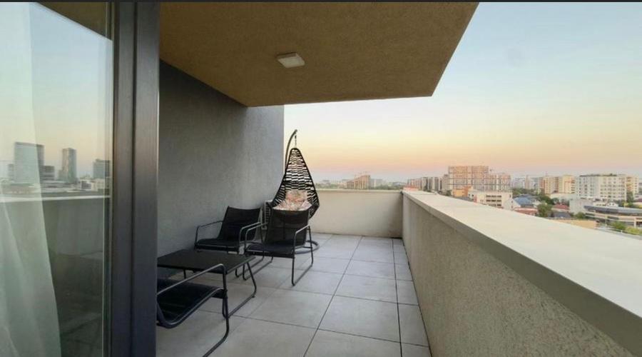 Apartament cu 2 camere semidecomandat, mobilat în Aviației