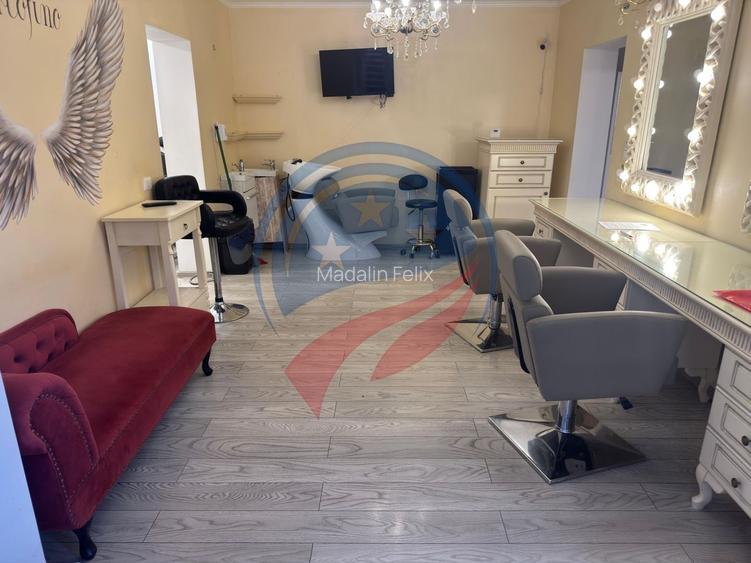 Salon de închiriat – complet utilat și autorizat DSP
