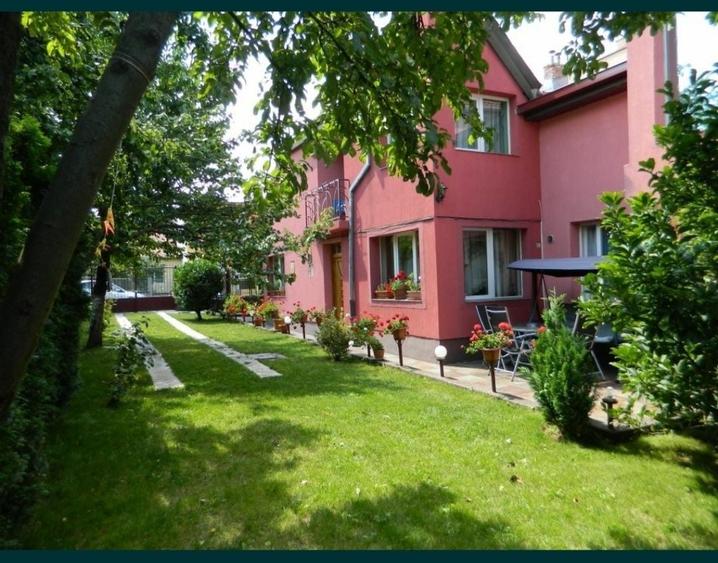 Casă cu 4 camere în Dosu Bricii