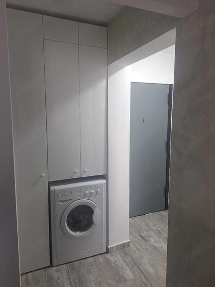 Garsonieră decomandată, mobilată în Tineretului