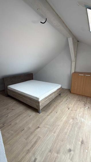 Casă cu 4 camere cu Teren 330 Mp în Dumbrăvița