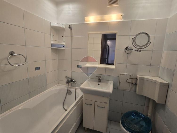 Apartament cu 3 camere decomandat, mobilat în 1 Decembrie 1918