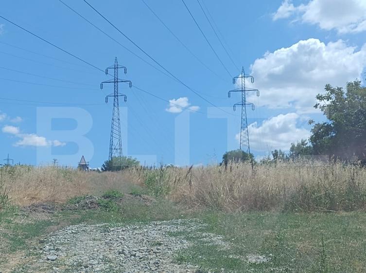 Teren Construcții intravilan de 450 mp, în Nord