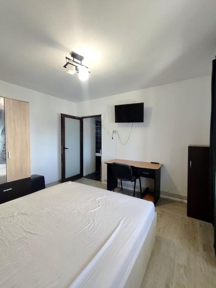Apartament cu 2 camere decomandat în Independenței