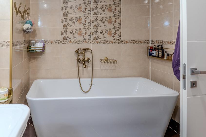 Apartament cu 3 camere decomandat în Kiseleff