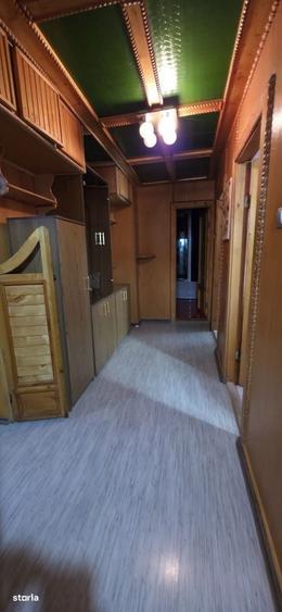 Apartament cu 3 camere decomandat în Bucovina