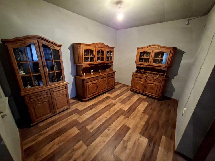 Casă cu 4 camere în Brusturi