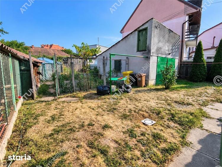 De vanzare casa cu 3 camere pivnita garaj si 508 mp teren in Sibiu - 16
