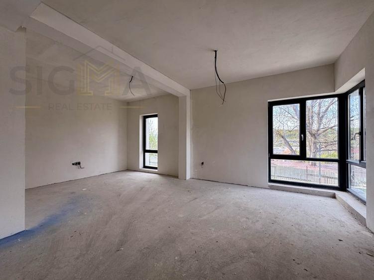 Duplex cu 4 camere cu Canalizare în Dâmbul Rotund
