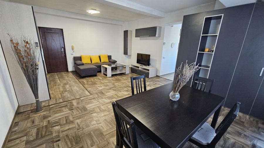 Apartament cu 2 camere decomandat, mobilat în Văcăresti