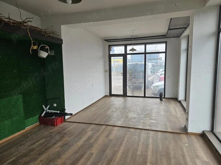 Spațiu comercial, de 50 mp, în Central