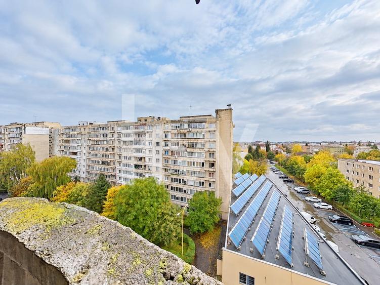 Apartament cu 3 camere decomandat, mobilat în Vlahuță