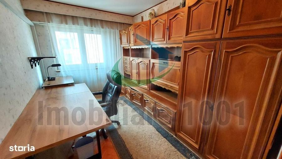 Apartament cu 3 camere decomandat în Ultracentral