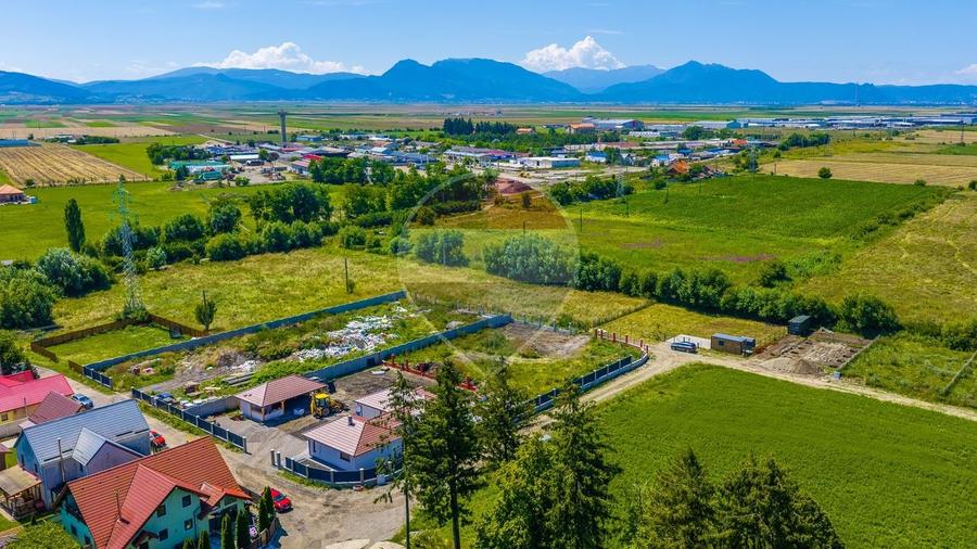 Teren Construcții intravilan de 1376 mp, în Prejmer