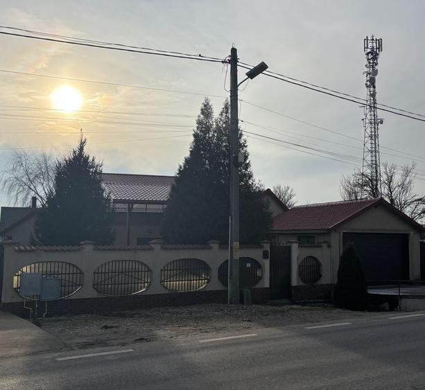 Casă cu 3 camere în Gălbinași