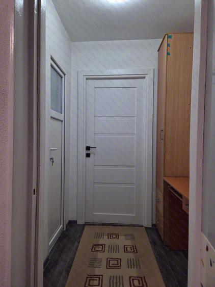Apartament cu 2 camere semidecomandat în Bucur Obor