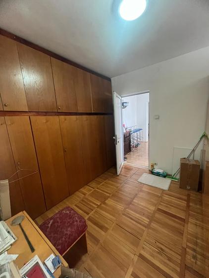 Apartament cu 4 camere decomandat în Port