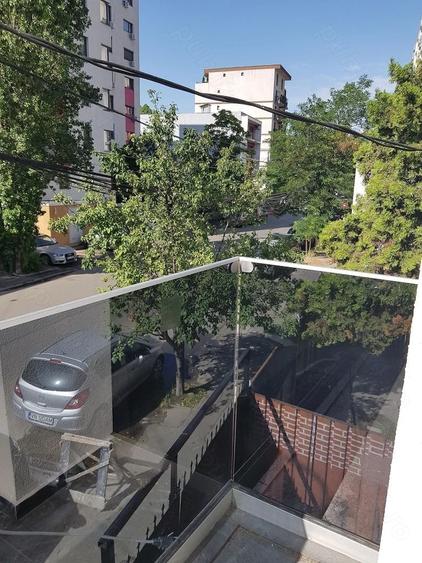 Casă individuală cu 6 camere cu Canalizare în Grozăvești
