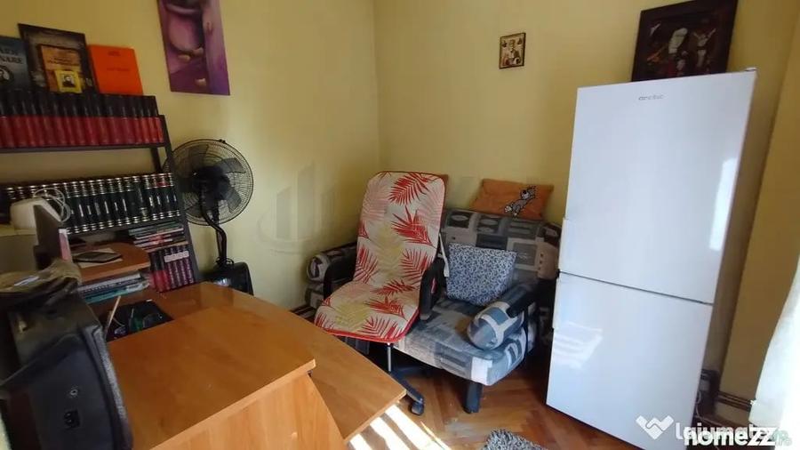 Apartament cu 3 camere semidecomandat în Beller