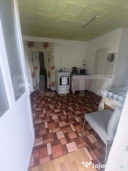 Casă cu 1 camere cu Teren 423 Mp în Central