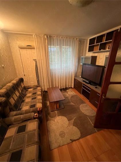 Apartament cu 2 camere decomandat în Rahova