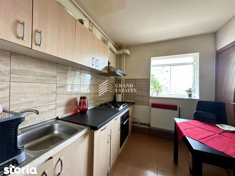 Inchiriere Apartament cu 2 camere | 54mp | Decomandat | Parcare | 6 mi - 11